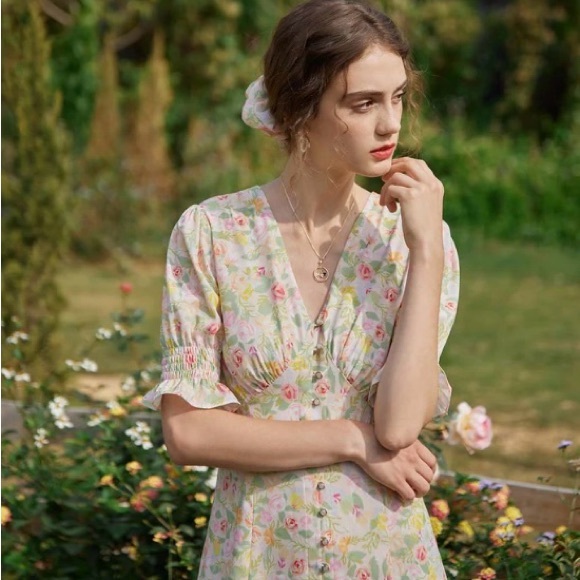 Simple Retro- Kora Floral Printed Midi Dress - Picture 2 of 5